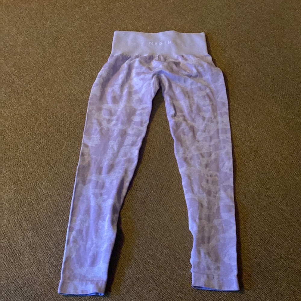 NVGTN Light purple camo seamless leggings
